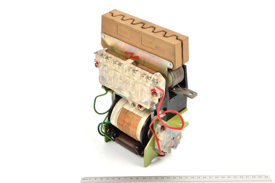 SU-110 63A 220VDC 600V 1P(NO) 1NО+1NC Apena контактор