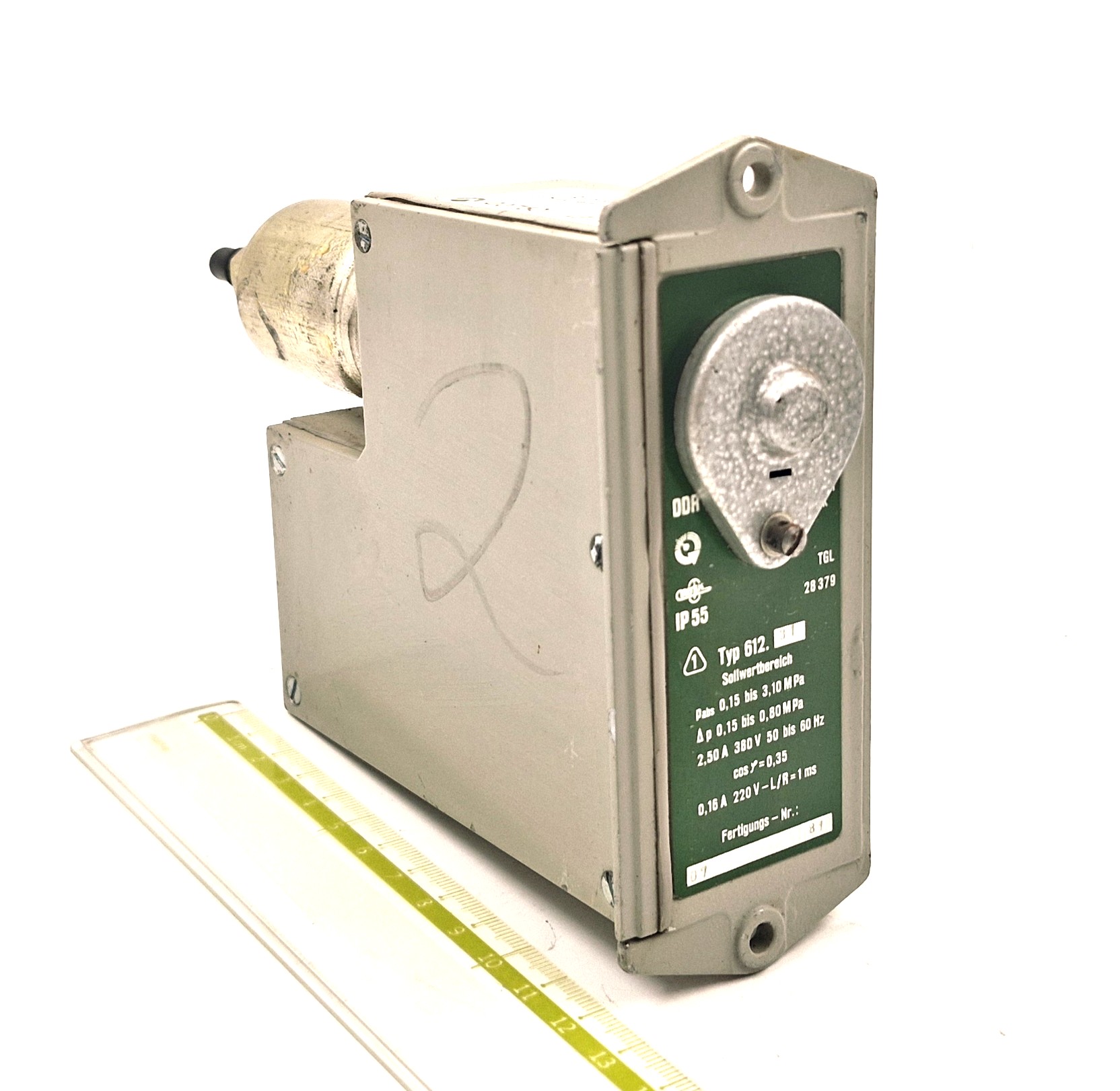 612.31 0,15-3,10MPa Mertik датчик реле давления