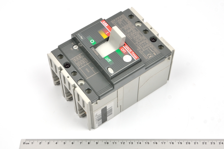 SACE TMAX T2N 160 1SDA050956R1 TMD63-630 630A 3P 630А 63 A 690V ABB выключатель автоматический