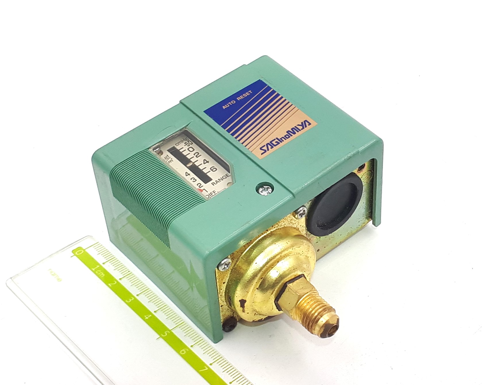 PSNS-C106  -50cmHg-6kgf/cm2 dif.0,6-4kgf/cm2 G1/4R Saginomiya реле давления 