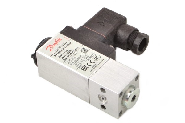 MBC5100-2431-1DB04 061B100466 1-10bar G1/4Rc Danfoss реле давления
