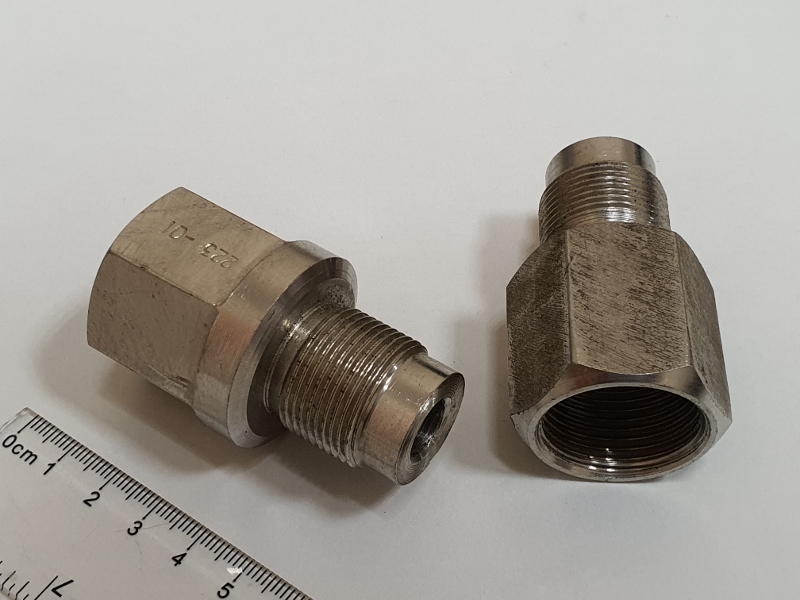 223-01 (AT30-D11-M27x2Rc-M24x1,5) адаптер/переходник