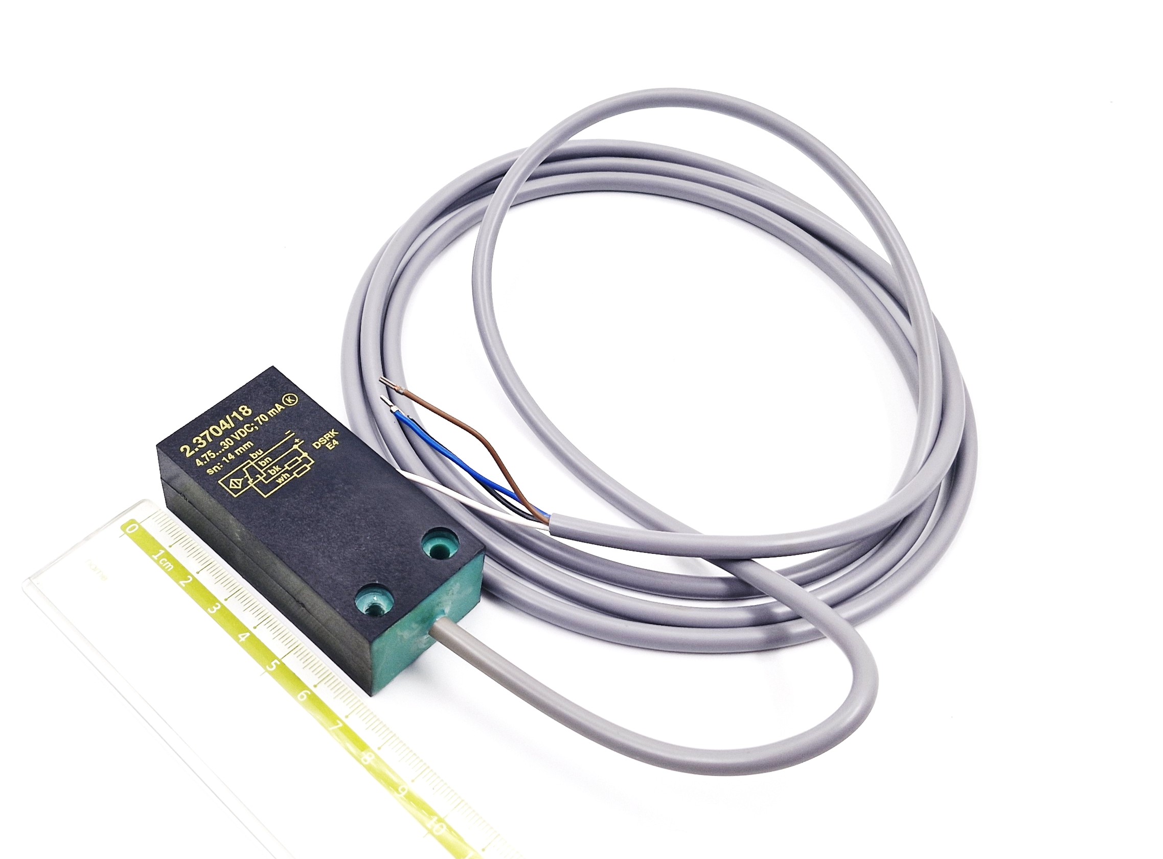 2.3704/18 4.75-30VDC TURCK датчик положения