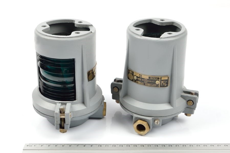 476ЛВ фонарь сигнально-отличительный бортовой правый 476ЛВ фонарь сигнально-отличительный бортовой правый