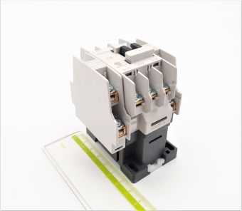 DMC22b 22A 220-240VAC 11kW 380-440V 3P 2NO+2NC Dong-A контактор