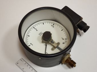 1BM20/2160 F16.1NAZ 0-4kp/cm2 VEB MGW Beierfeld манометр с дистанционным датчиком сопротив