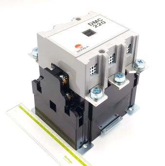 DMC220 250A 220-240VAC 132kW 380-440V 3P 2NO+2NC Dong-A контактор