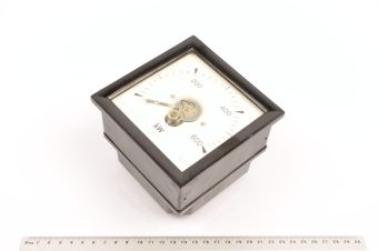 018245