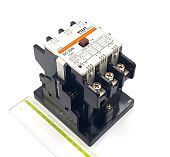 SC-2SN 80A 380-440VAC 22kW 380-440V 3P 2NО+2NC Fuji Electric контактор