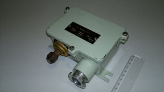 SNS-C102W -20cmHg-2kgf/cm2(-0,2-2kg) diff.0,25-1,5kgf/cm2 G1/4R Saginomiya датчик реле давления