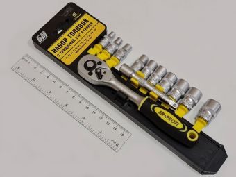 Набор головок с трещеткой 4-13