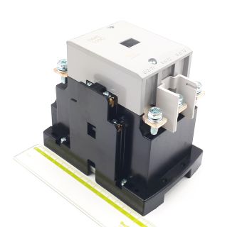 DMC150C 150A 200-240VAC 75kW 380-440V 3P 2NO+2NC Dong-A контактор