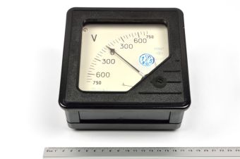 М367 750-0-750V вольтметр
