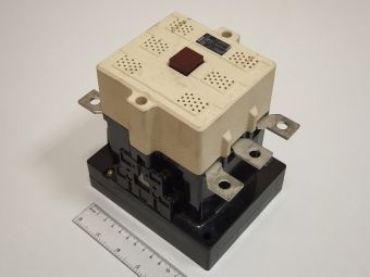 SC-7N 200A 200-250VAC/200-220VDC 75kW 3P Fuji Electric контактор