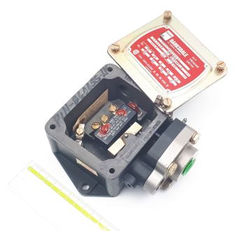 P1H-B600SS-LV 1,72-41,4bar 138bar G1/4Rc Barksdale датчик реле давления