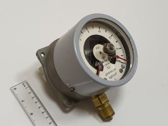 ДМ2010СгУ2 0-16kg/cm2 380VAC/220VDC 20VA/10W M20x1,5R Ф манометр электроконтактный