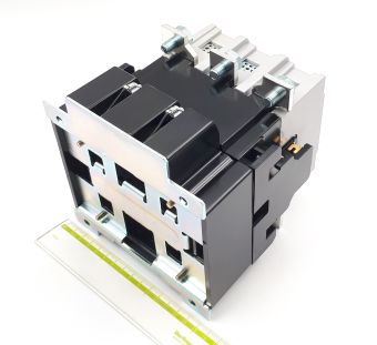 DMC220 250A 220-240VAC 132kW 380-440V 3P 2NO+2NC Dong-A контактор