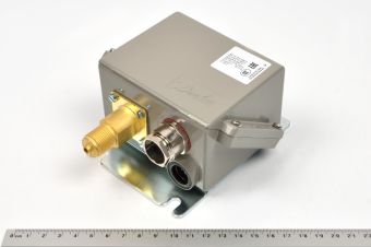 KPS39 060-310266 10-35bar diff 2-6bar G3/8R Danfoss датчик реле давления