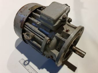 АОМ41-2 ОМ5 3,2kW 2800rpm 380V Ф электродвигатель морского исполнения