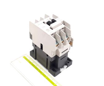 DMC12b 12A 220-240VAC 5,5kW 380-440V 3P 1NO+1NC Dong-A контактор