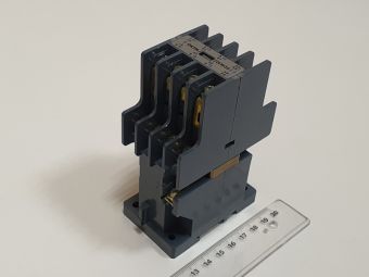 OKYM 01W32 32A 220-240VAC 50/60Hz 3NO+2NC Stromberg контактор