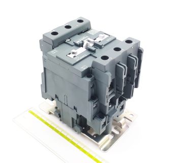 LC1-E95M5 95A 220VAC 45kW 380/400V 3P 1NO+1NC Schneider Electric контактор