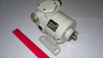 1621.7 6000rpm 220V VEB Elmo Hartha тахогенератор