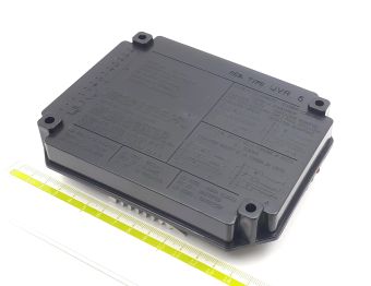 UVR6 8172/B MeccAlte регулятор напряжения автоматический