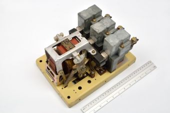 КМ2314-18 М4 150A 380VAC 3P AC контактор