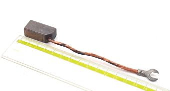 МГ(Е17) 12,5х16х32 К4-2 щетка металлографитная