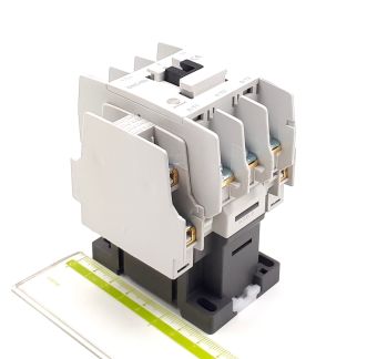 DMC48b 45A 220-240VAC 18,5kW 380-440V 3P 2NO+2NC Dong-A контактор