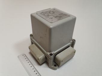 Р1818.1 127V 300/5А 3Р устройство добавочное ваттметр