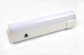 FLM17-F 20W 230VAC G13 IP44 (выкл+розетка) АМЭО светильник люминесцентный призеркальный