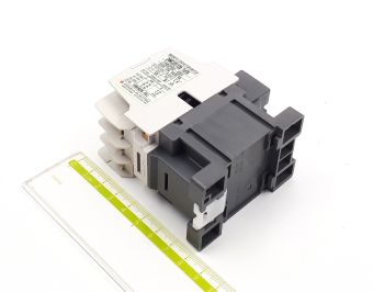 DMC12b 12A 220-240VAC 5,5kW 380-440V 3P 1NO+1NC Dong-A контактор