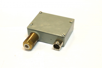 904.2672 -0,9-0-1,5bar Trafag датчик реле давления