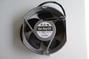 SANYO DENKI SAN ACE 172 COOLING FAN 109E5724C505 DC24V 2.3A