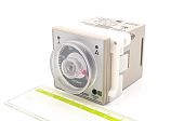 AT8SDN 0,5-100s 100-240VAC/24-240VDC 50/60Hz Autonics реле времени
