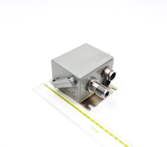 EMP2 084G2110 0-10bar 4-20mA G1/2R Danfoss преобразователь давления 